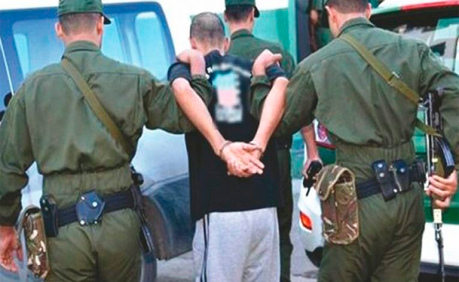 محاربة الجريمة و التهريب : الدرك يوقف 19 شخصا في عديد ولايات الوطن