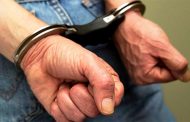توقيف مزور و حجز اختام دولة مقلدة ومحررات عرفيةفي غليزان