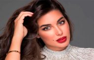 ياسمين صبري باطلالة كلاسيكية مبهرة في حملة اعلانية لمجموعة مجوهرات
