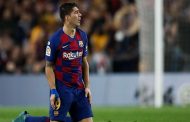 برشلونة يتخلى عن فكرة التعاقد مع بديل لسواريز...