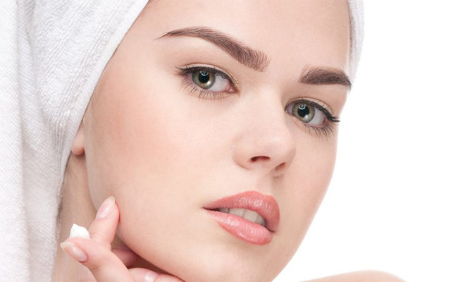 نصائح ذهبية لتجنّب الآثار السلبية للمكياج على البشرة...