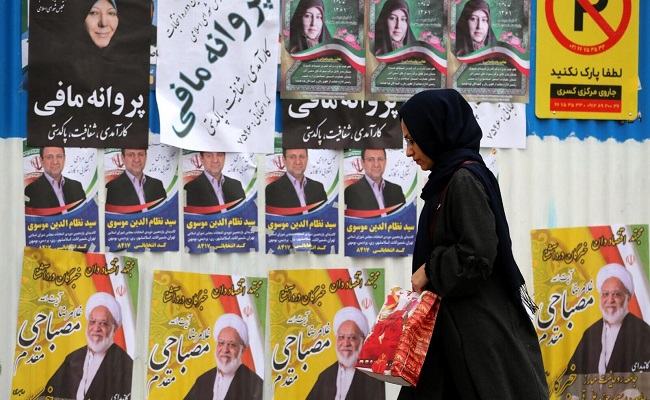 وسط عزوف المواطنين توقعات بفوز المحافظين...