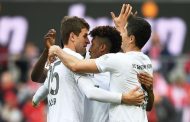 بايرن ميونيخ يكتسح كولون ويتصدر الدوري الألماني...