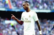 فينيسيوس جناح ريال مدريد مهدد بالإيقاف...