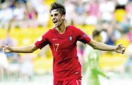برشلونة يريد كريستيانو رونالدو الجديد...