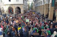الحراك الطلابي في أسبوعه الـ55 : إصرار على رحيل رموز النظام السابق