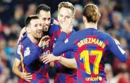 بسبب كورونا فريق برشلونة يخفض رواتب العاملين...