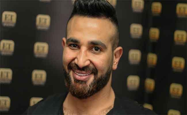 أحمد سعد يهدي جمهوره