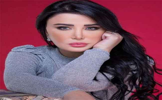 فنانة سورية تعتزل الفن وتطالب ب