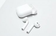 اطلاق الجيل الثالث من AirPods  في 2021...