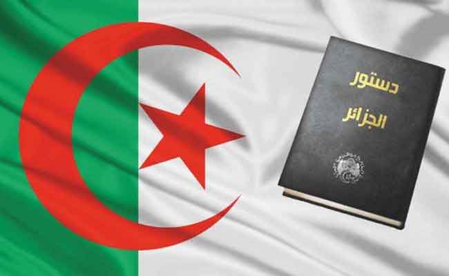 رئاسة الجمهورية تشرع في توزيع مسودة المشروع التمهيدي لتعديل الدستور