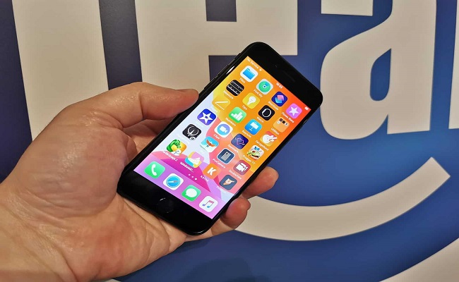 IPhone SE أسرع من أسرع هاتف أندرويد...