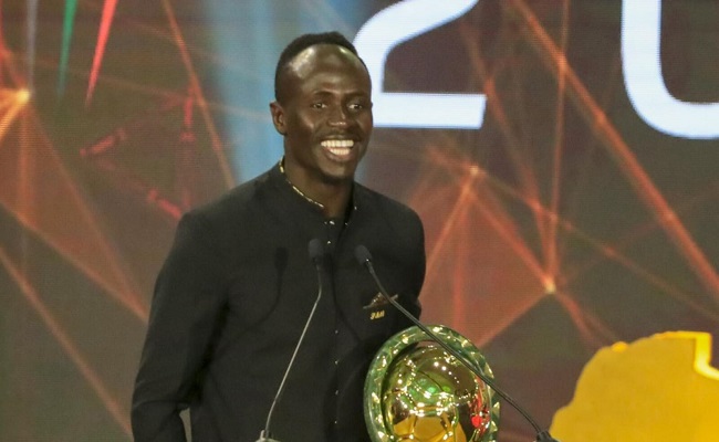 ليفربول يريد تحصين ماني من إغراءات ريال مدريد..