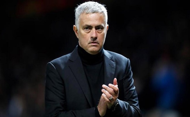 مورينيو متحمس لاستئناف الدوري الإنجليزي...