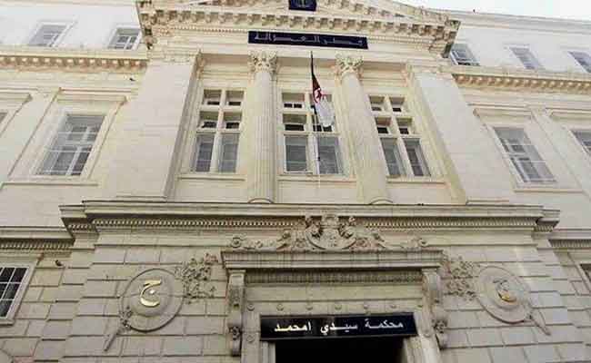 ممثل الحق العام يلتمس 20 سنة سجنا في حق بوشوارب و15 في حق أويحيى ومراد اولمي