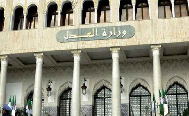 وزارة العدل تصدر مذكرة لاستئناف العمل القضائي