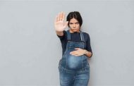 أضرار يمكن أن يسببها استخدام الفلاش على صحتكِ خلال الحمل...!
