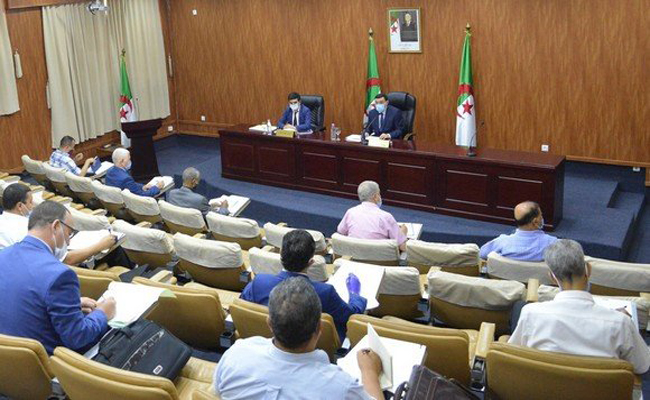 وزير التربية يؤكد أن النقابات القطاعية