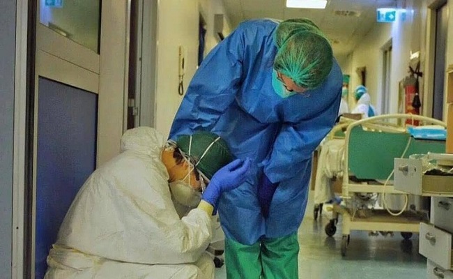 في الهند كورونا ينتشر بين المسؤولين كبار