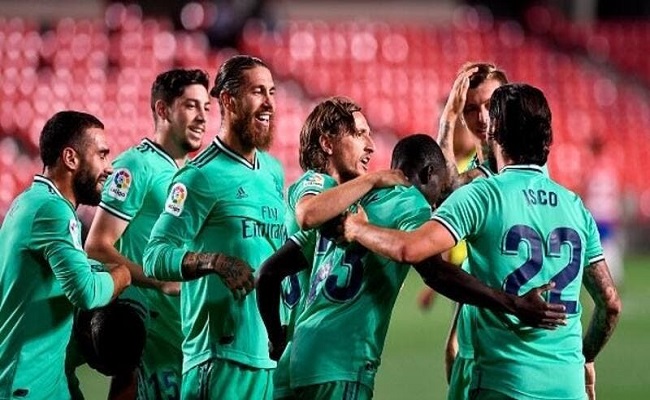 ريال مدريد يقترب من الفوز بالليغا...