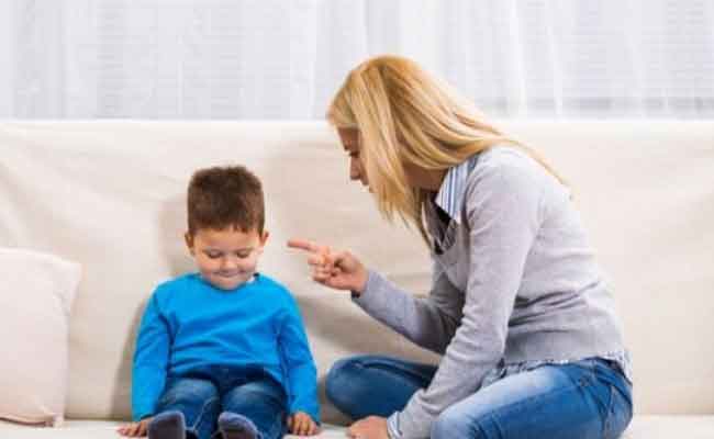 طفلي لا يردّ على اسمه...ماذا أفعل؟
