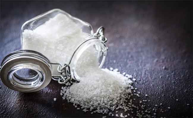 بدلاً من الملح...استخدموا هذه المكونات الغذائية الصحية في أطباقكم!