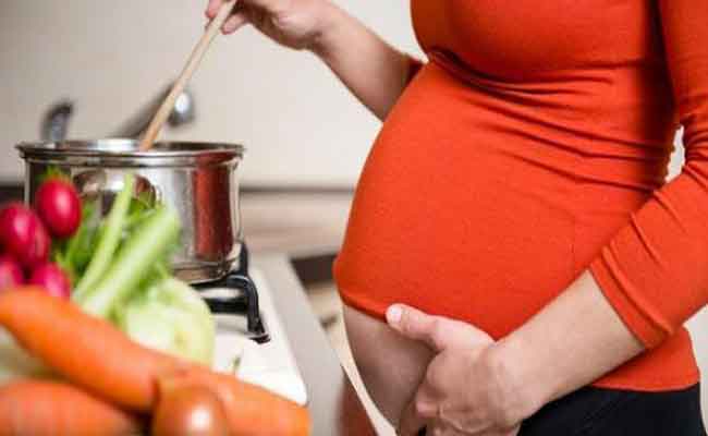 هل تكون مناعة الحامل ضعيفة...؟