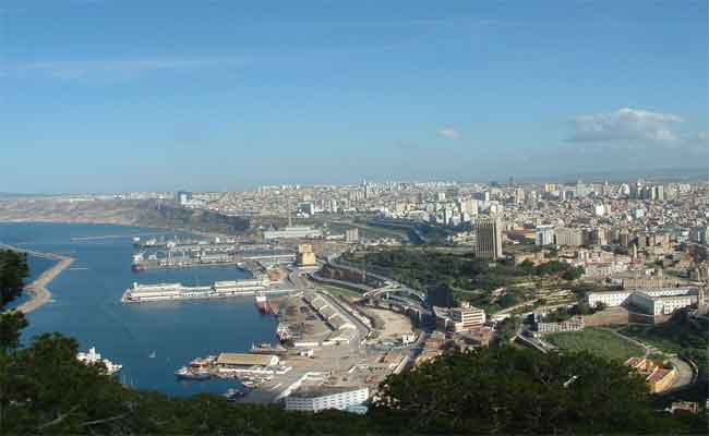 نادي الفنانين الجزائريين يبصر النور بوهران...