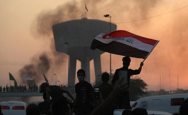 حرب طاحنة بالصواريخ بين عشيرتين في العراق