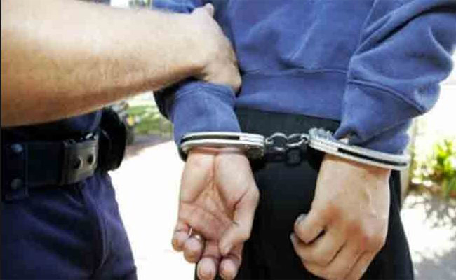 الإطاحة بشخص ينتحل هويات و صفات إطارات سامية برئاسة الجمهورية بالعاصمة