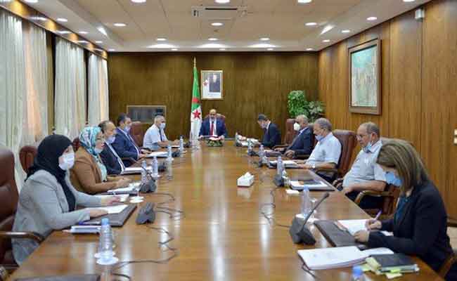 رئيس المجلس الشعبي الوطني يدعو إلى