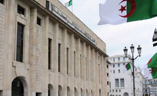المجلس الشعبي يصادق على مشروع قانون العقوبات المتعلق بتوفير الحماية الجزائية لمستخدمي السلك الطبي