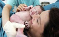ما هي أسباب عسر الولادة؟ وهل من مضاعفات لها؟...