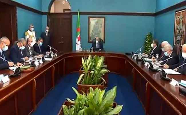 تنصيب اللجنة الوطنية المكلفة بمشروع مراجعة قانون الانتخابات