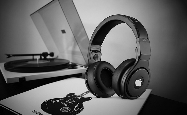 هذه هي سماعات الرأس AirPods Studio القادمة...