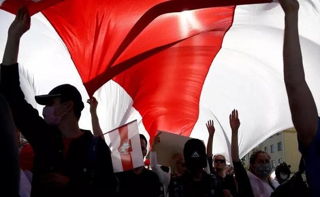 اعتقال عشرات المتظاهرين في بيلاروسيا...
