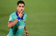 بسبب سواريز الفيفا تطالب بمعاقبة يوفنتوس...