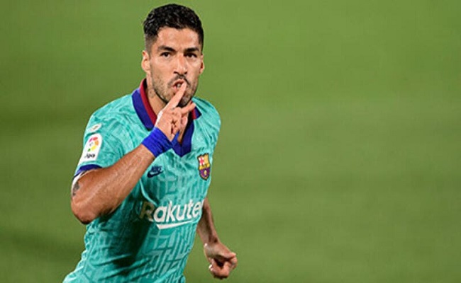 بسبب سواريز الفيفا تطالب بمعاقبة يوفنتوس...