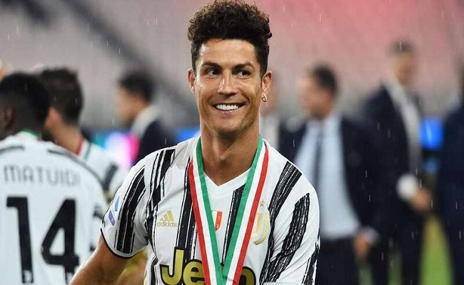 الملاعب بدون جماهير كالسيرك بدون مهرجين...