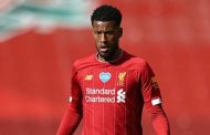 فاينالدوم يريد البقاء في ليفربول...