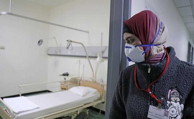 فلسطين تعاني من قلة المختبرات الخاصة بفحص الكورونا