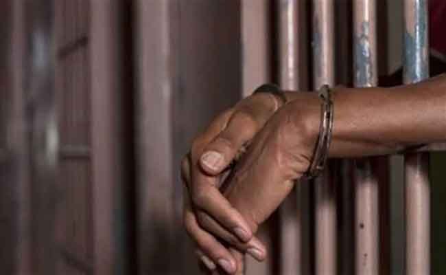 الحكم بـ5 سنوات سجنا نافذا و غرامة مالية في حق شخص سرق بالعنف شخصا من ذوي الإحتياجات الخاصة بعين الدفلى