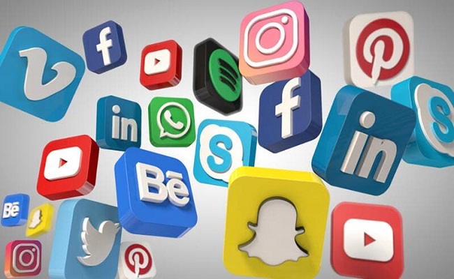 نصف أطفال الإمارات يمتلكون حسابات على منصات التواصل...