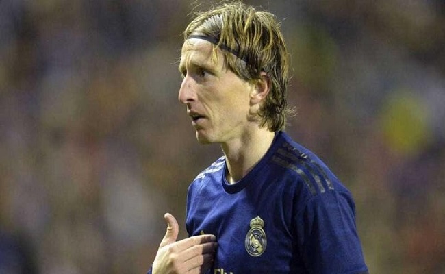 مودريتش يقرر مصيره مع ريال مدريد...