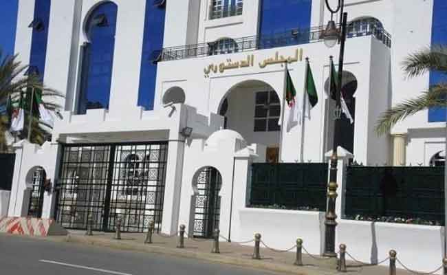 المجلس الدستوري يبدأ في استقبال المحاضر لدراستها والتحقق من نتائجها