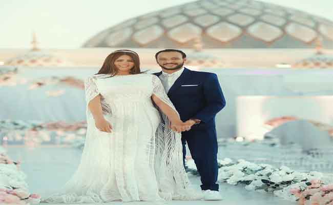 هنادي مهنا وأحمد خالد صالح يدخلان القفص الذهبي و تامر حسني وحكيم يزفان العروسين...