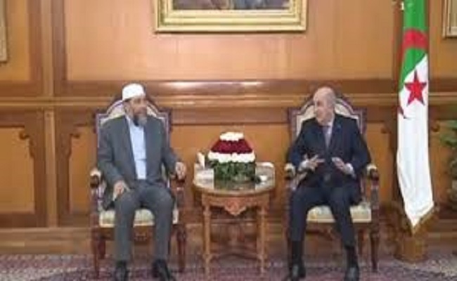 جاب الله يقتل الميت ويمشي في جنازته شارك في الدستور ويطلب إلغاء نتائجه