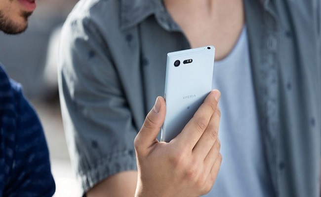 عودة تشكيلة  Xperia Compact Series...