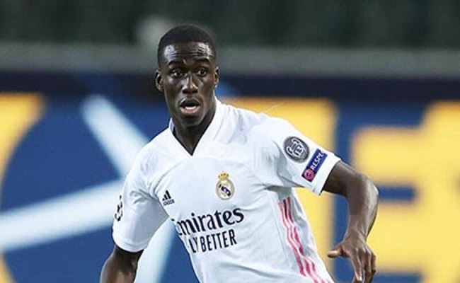 ريال مدريد يرفض إرسال لاعبه...