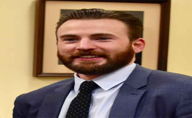 كريس ايفانز من بطل خارق الى